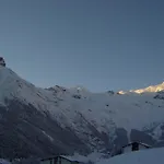 Haus Alpenglueck