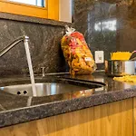 Haus Alpenglueck Apartment Saas-Fee