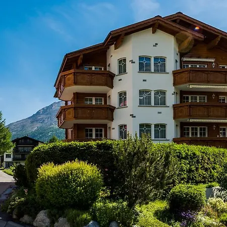 Апартаменты Haus Alpenglueck *