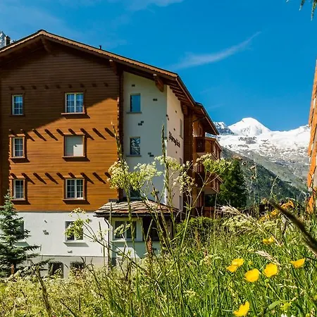 Haus Alpengluck * Saas Fee