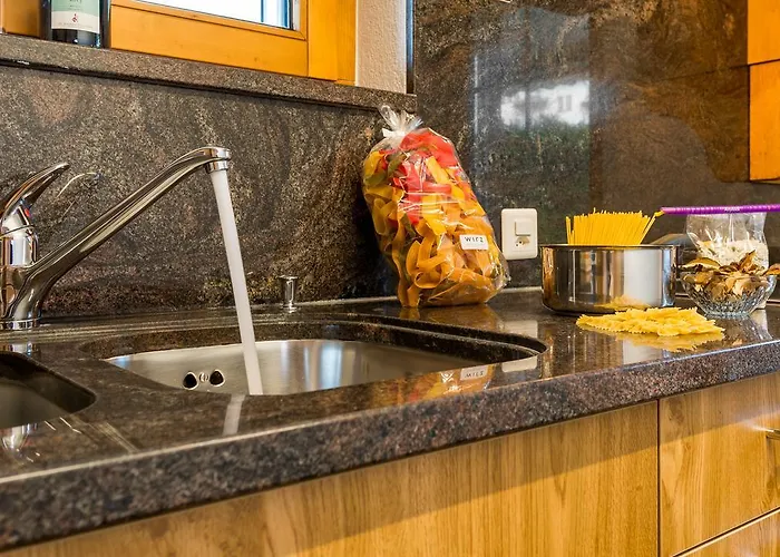 豪斯奥尔朋吕克公寓 公寓 萨斯费